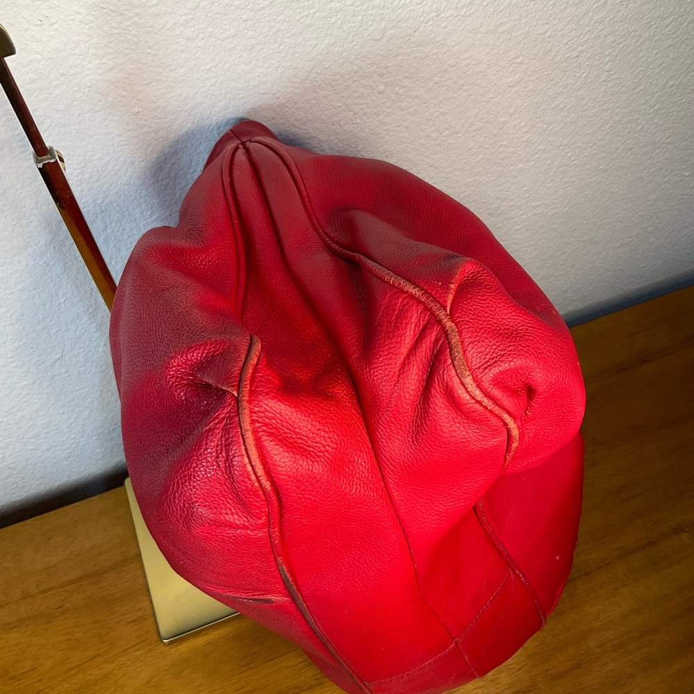Salvatore Ferragamo Red Leather Shoulder Bag COA - Picture 8 of 16